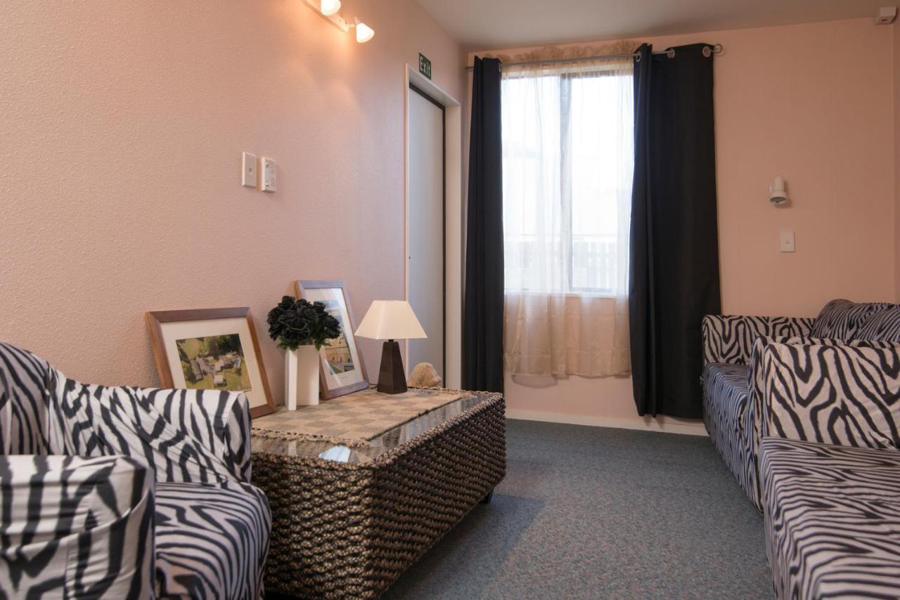 Piwaka Lodge Пиктон Экстерьер фото
